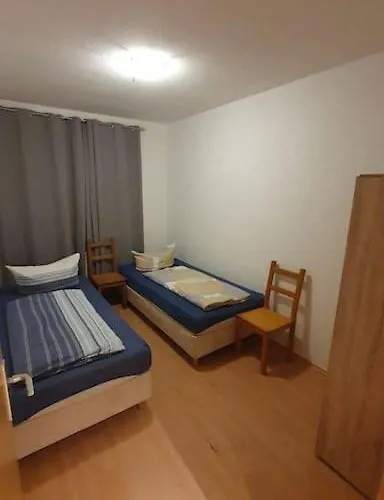 Lägenhet Gemuetliche Monteurwohnung In Bis 6 Personen