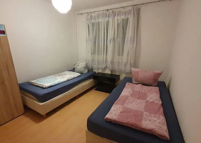 Gemuetliche Monteurwohnung In Bis 6 Personen Lägenhet *